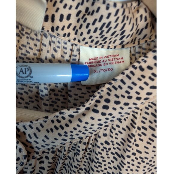 Levi's The Drapey Blouse Women's XL Button down shirt Beige Black top flowy fit - Picture 5 of 8